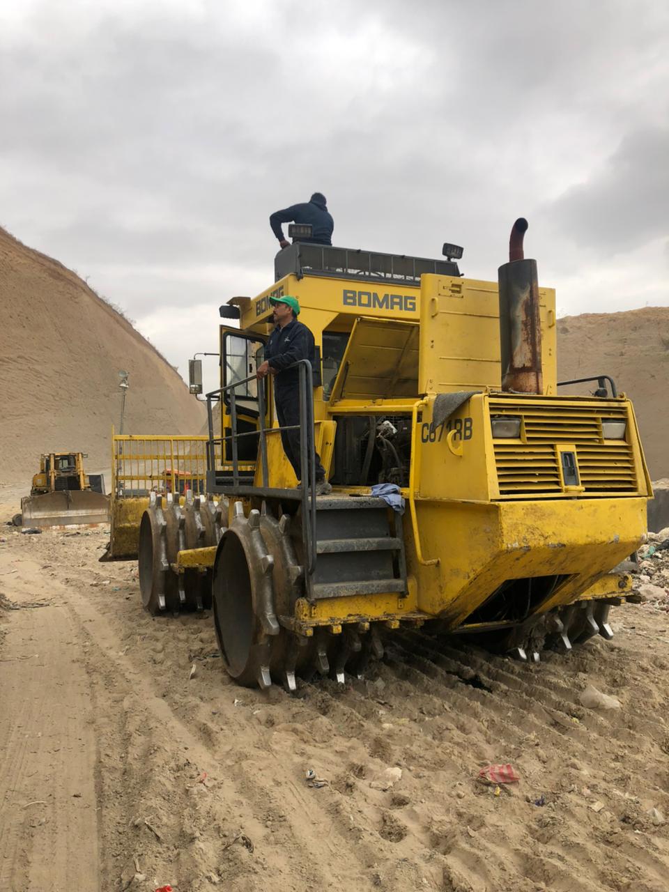 Expertos que van a la obra. Productividad que no espera. Contáctenos ahora. maquina1